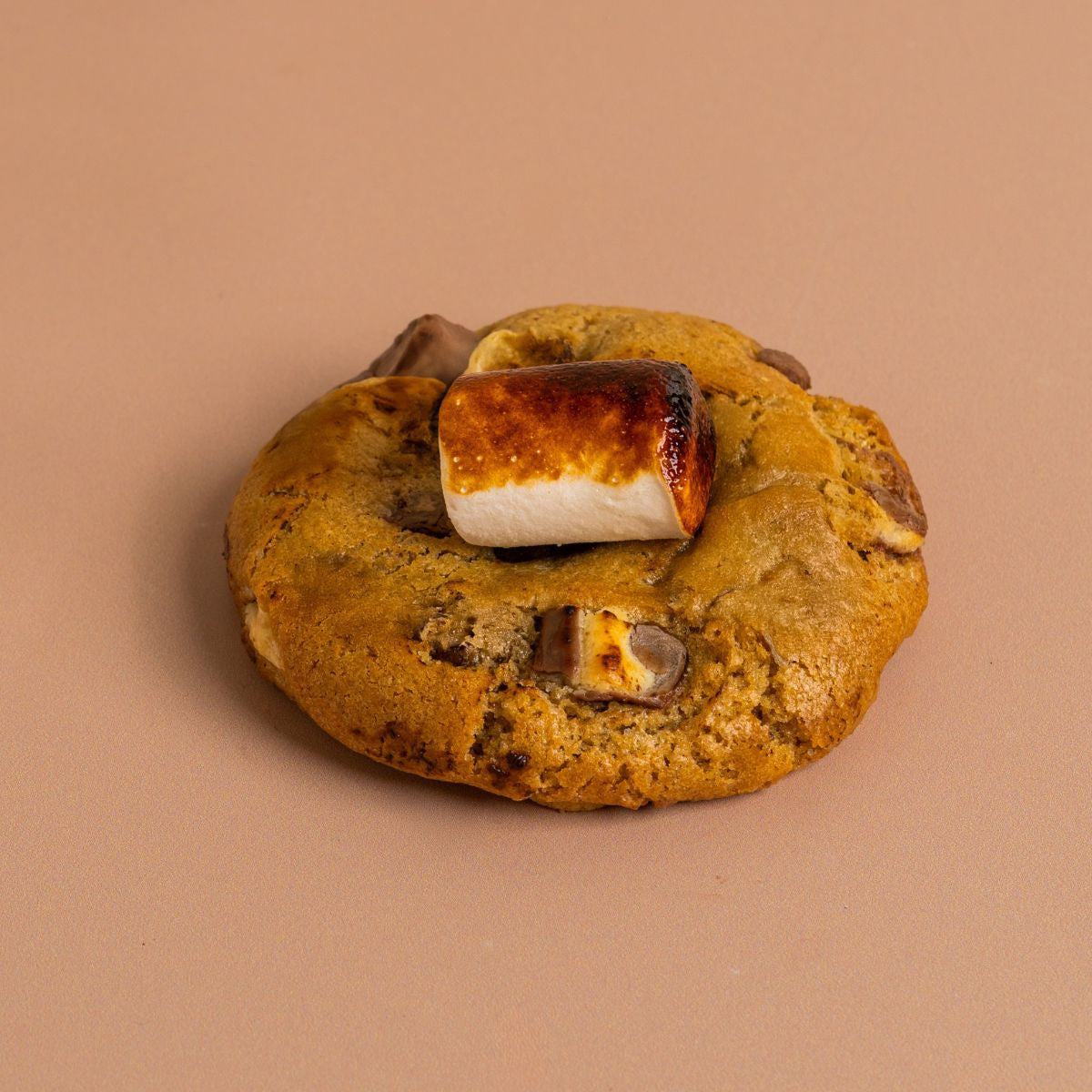 Kinder Bueno S'mores cookie