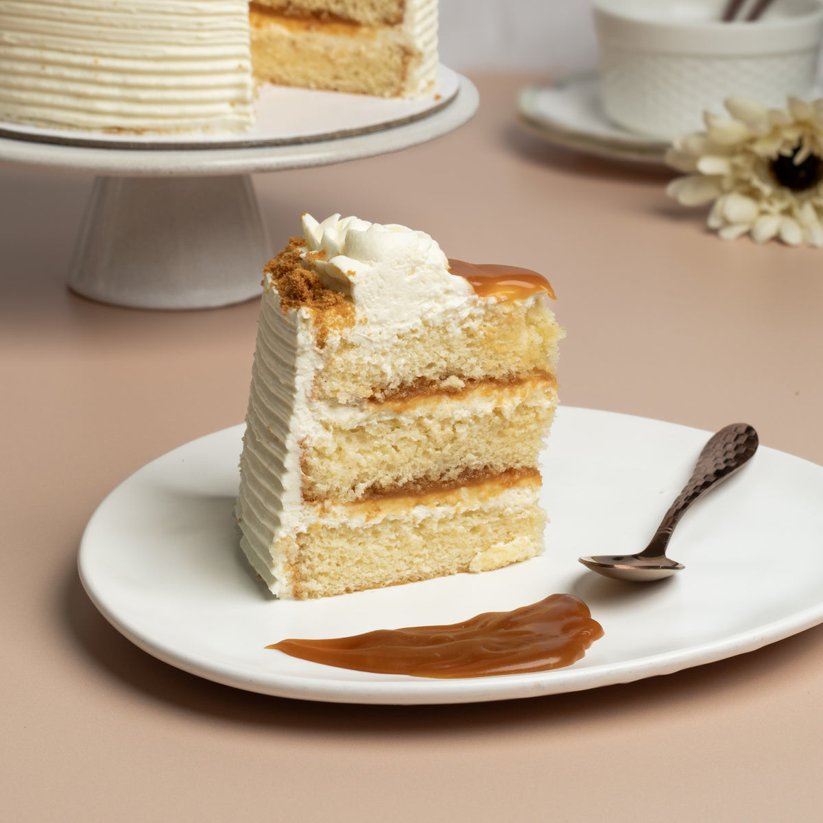 Vanilla Salted Caramel Cake